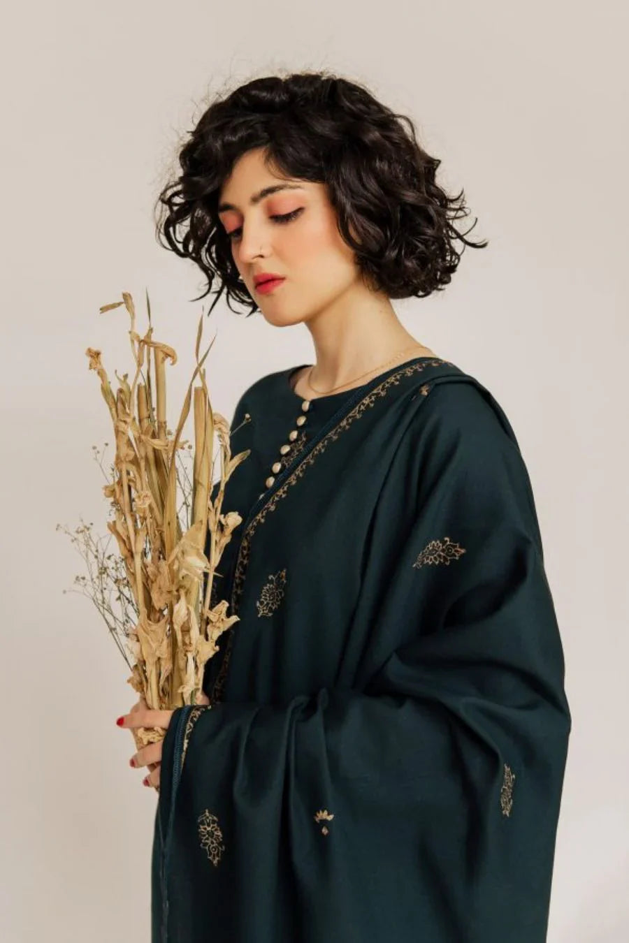 Emerald Aura Hand-Embroidered Kurta Set with Shawl