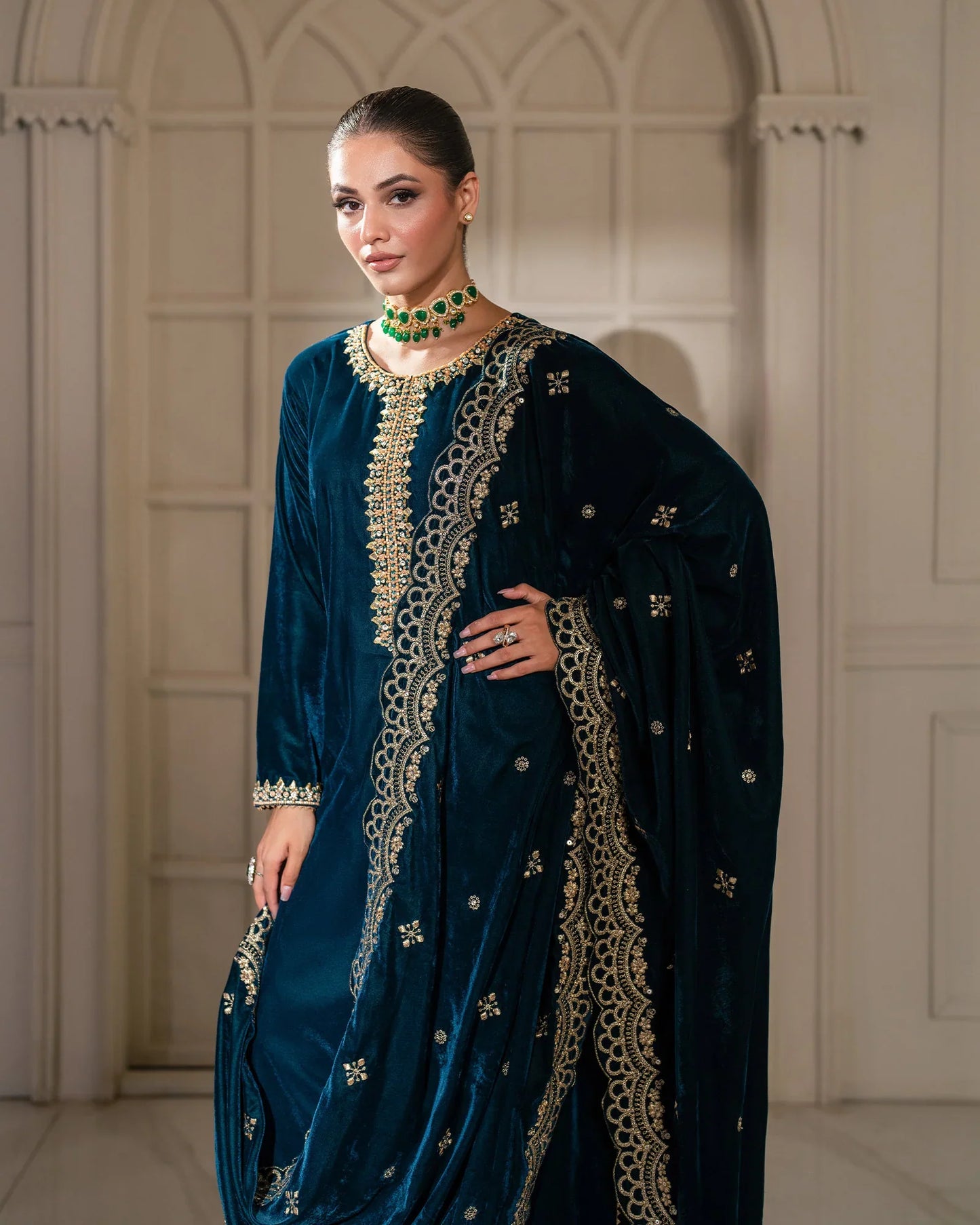 Emerald Royale Velvet Embroidered Suit Set with Shawl