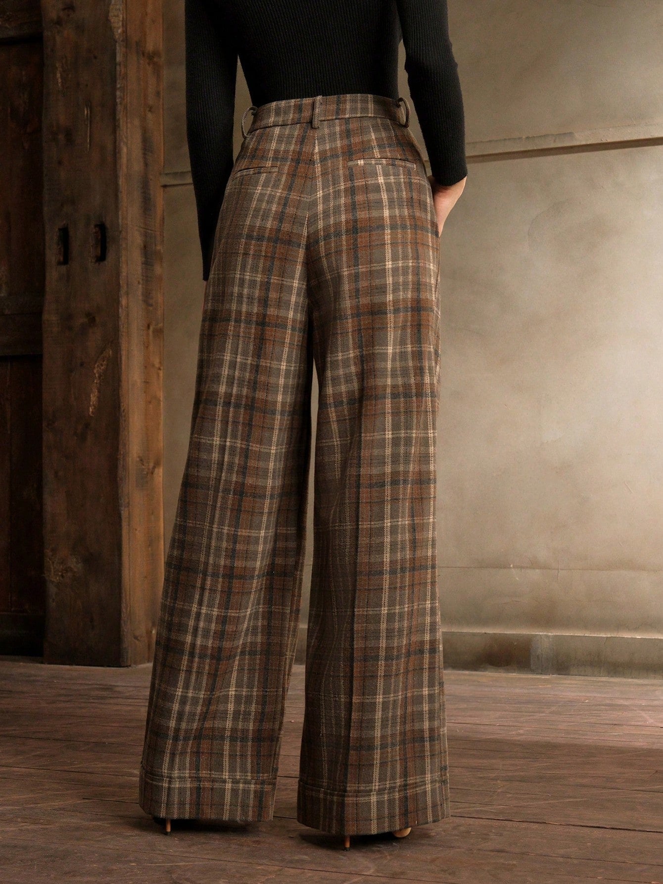 Vintage Checkered High-Waist Wide-Leg Trousers