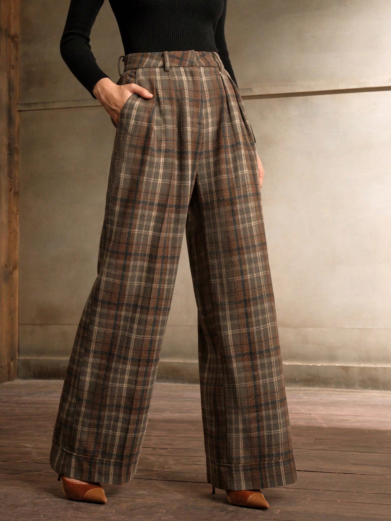 Vintage Checkered High-Waist Wide-Leg Trousers