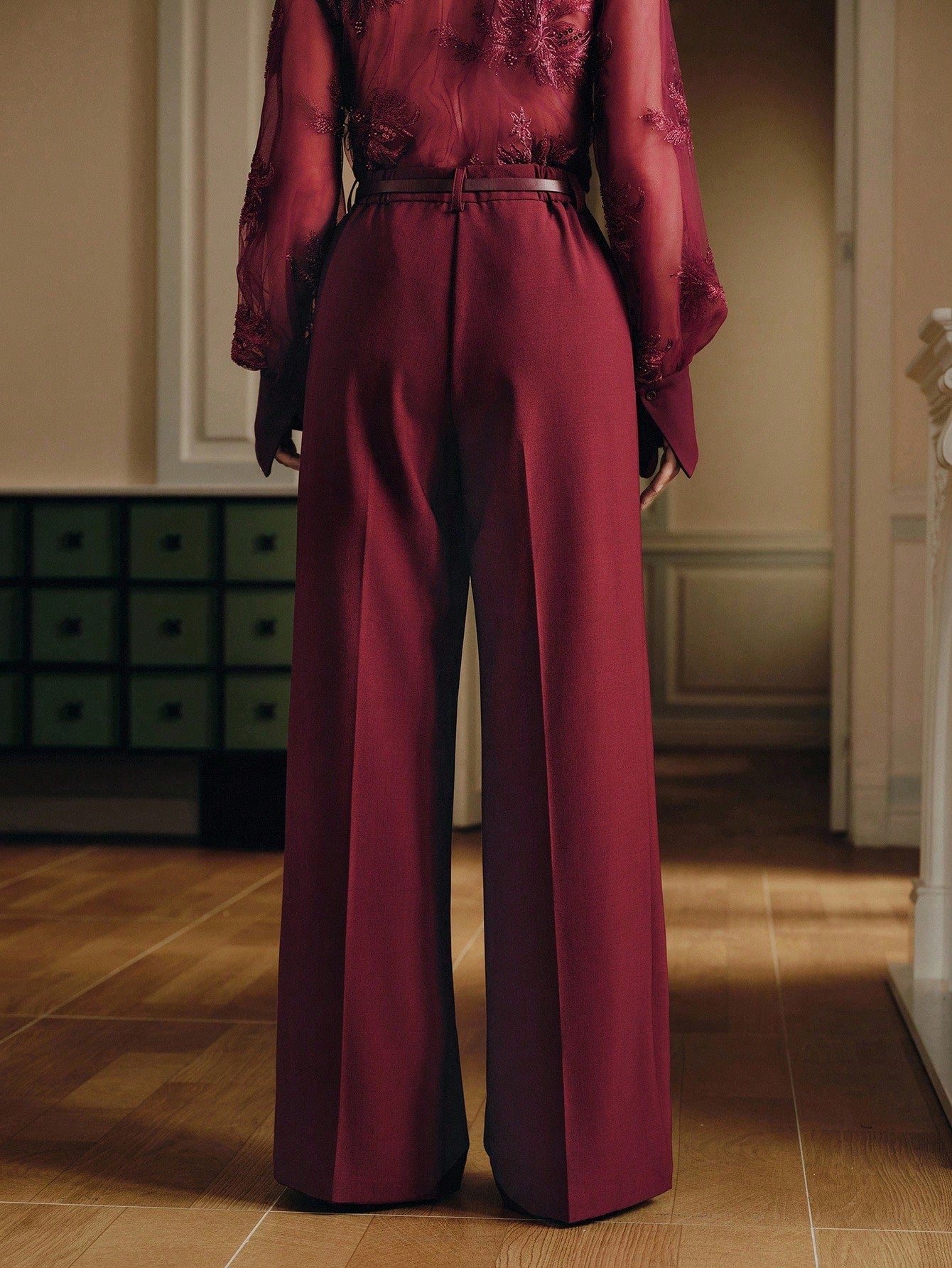 High-Waist Burgundy Wide-Leg Trousers with Sleek Belt