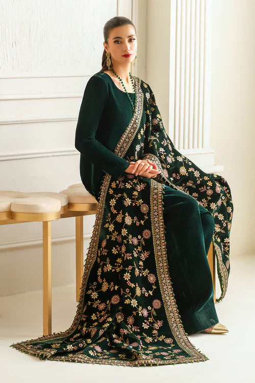 Emerald Enigma Velvet Embroidered Kurta Set with Heavy Shawl