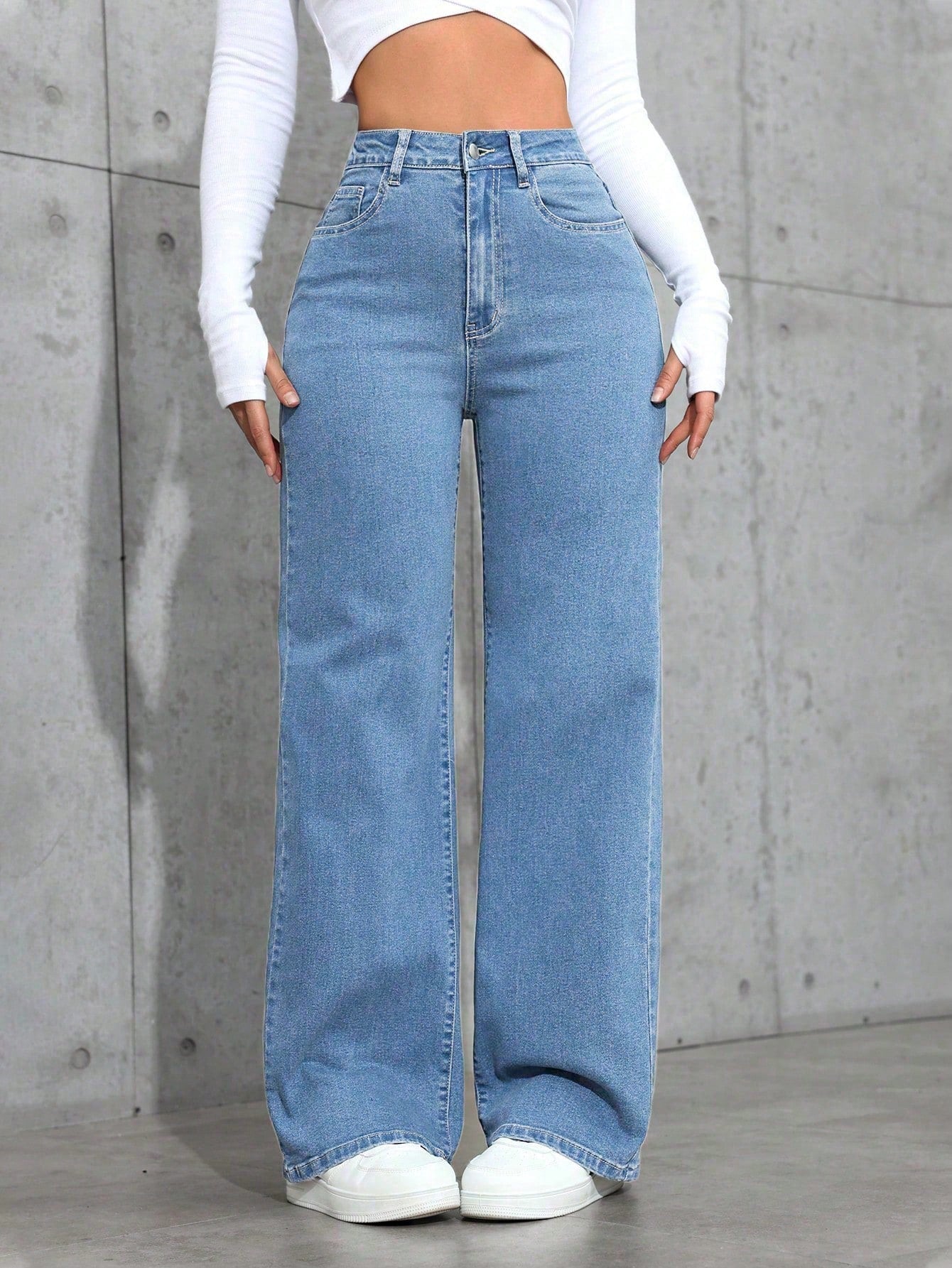 High-Waist Light Blue Wide-Leg Jeans for Women – Casual Everyday Fit