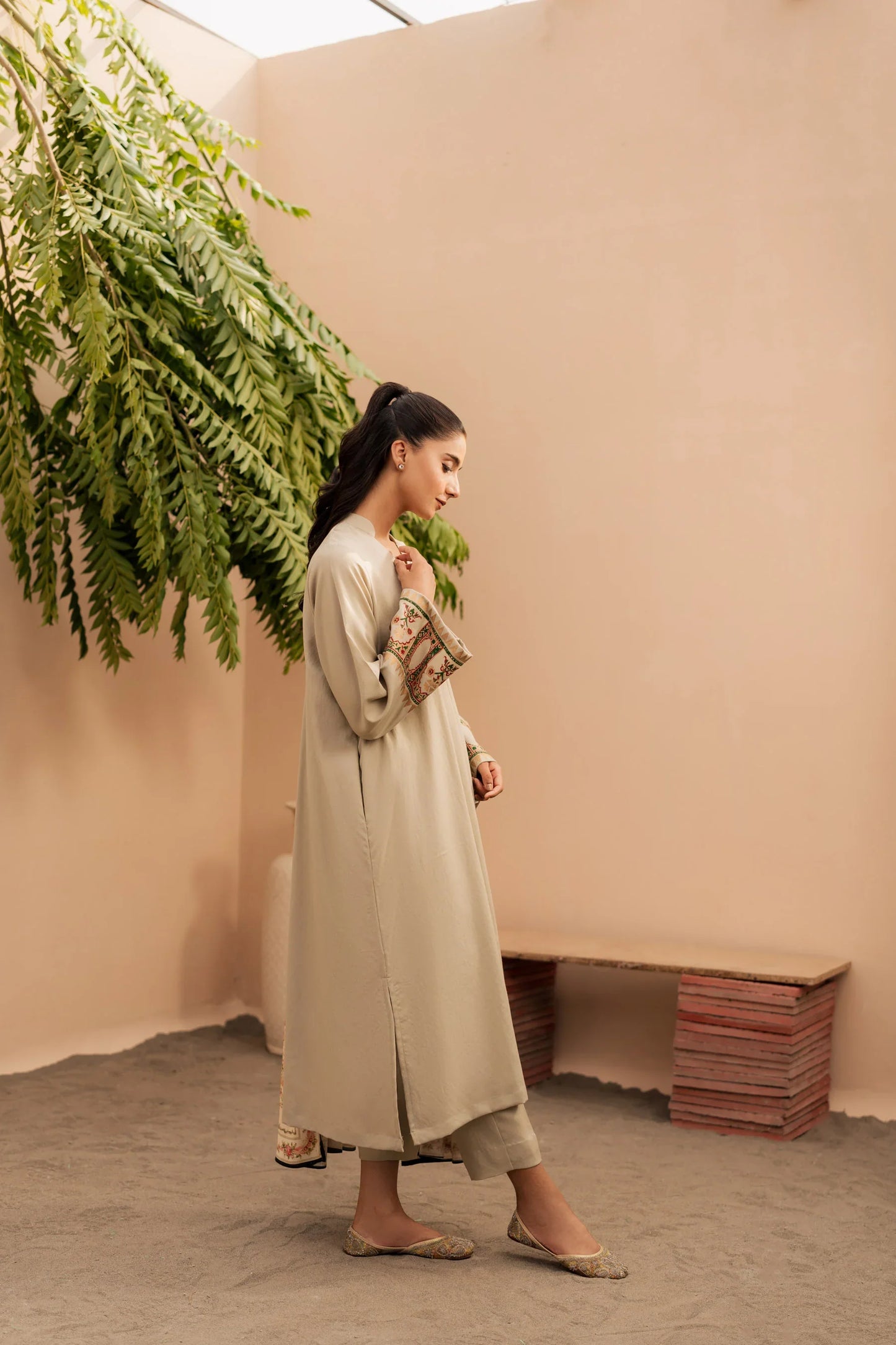 Ivory Bloom Embroidered Kurta Set with Shawl