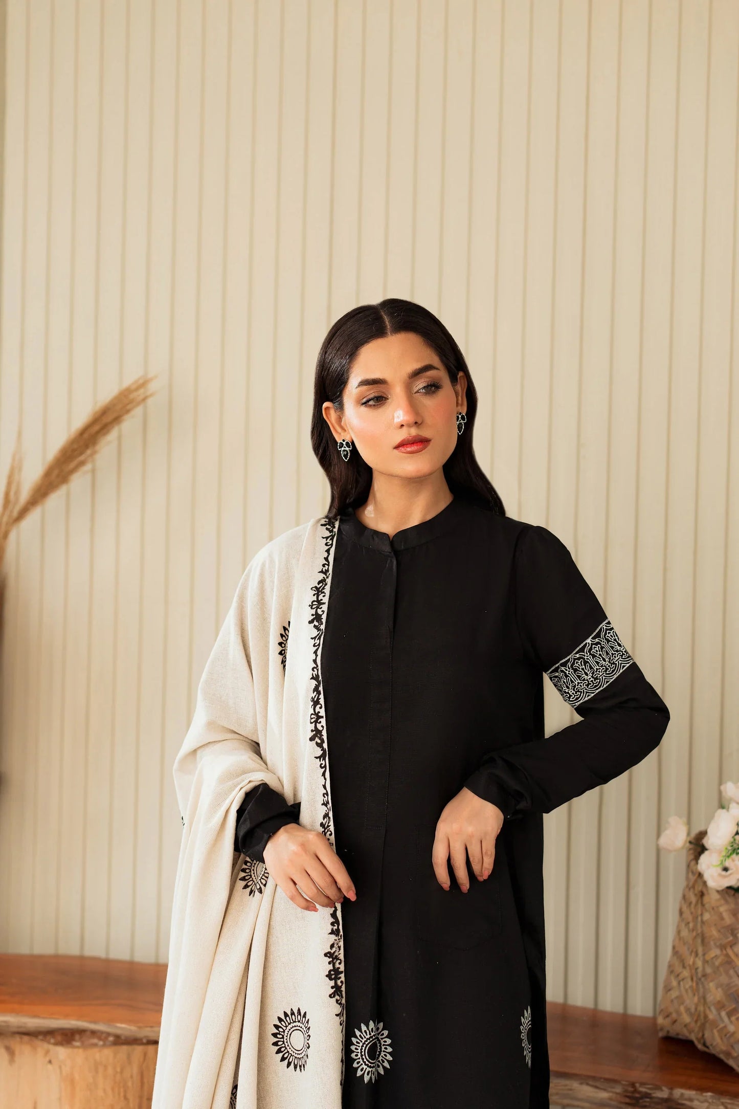 Noir Ivory Hand-Embroidered Winter Kurta Set with Shawl