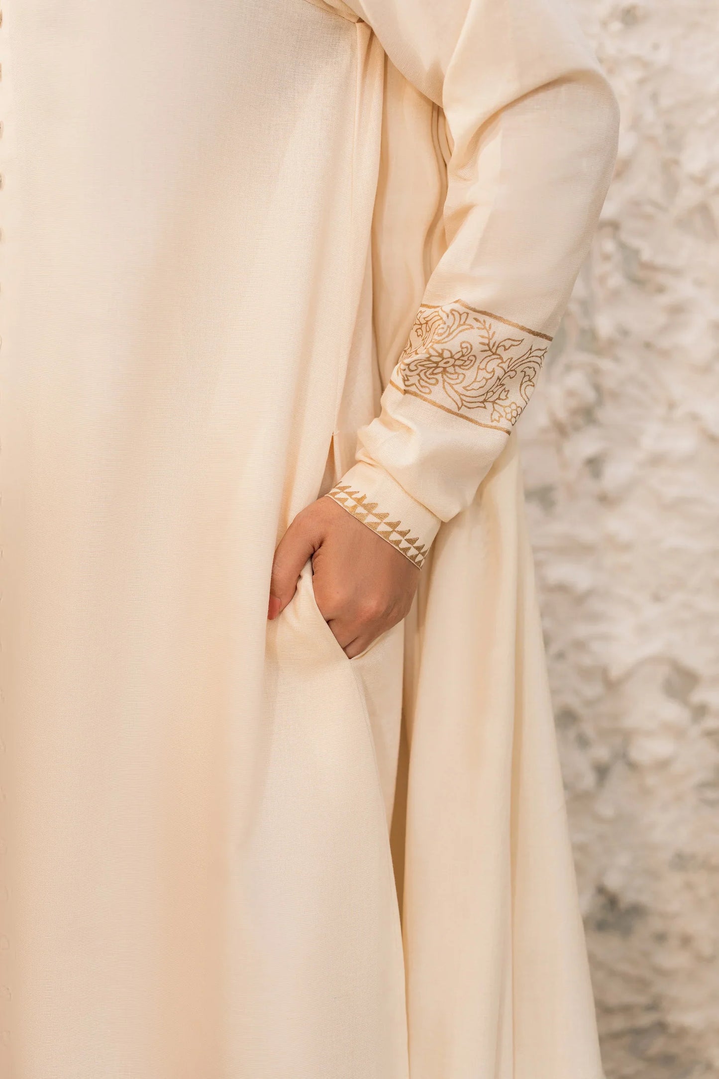 Ivory Muse Hand-Embroidered Kurta Set with Shawl