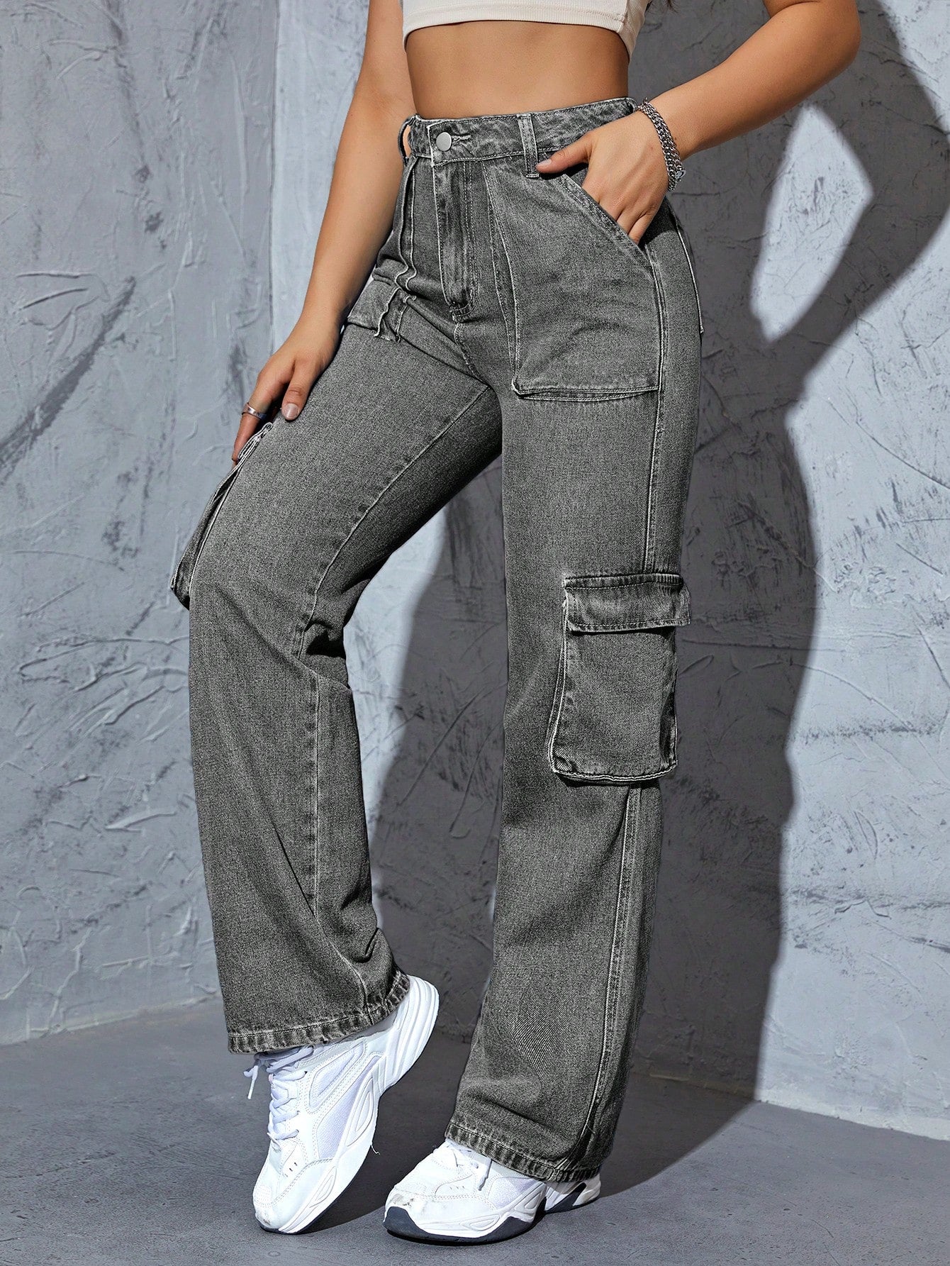 High-Waist Grey Cargo Straight-Leg Denim Jeans for Women