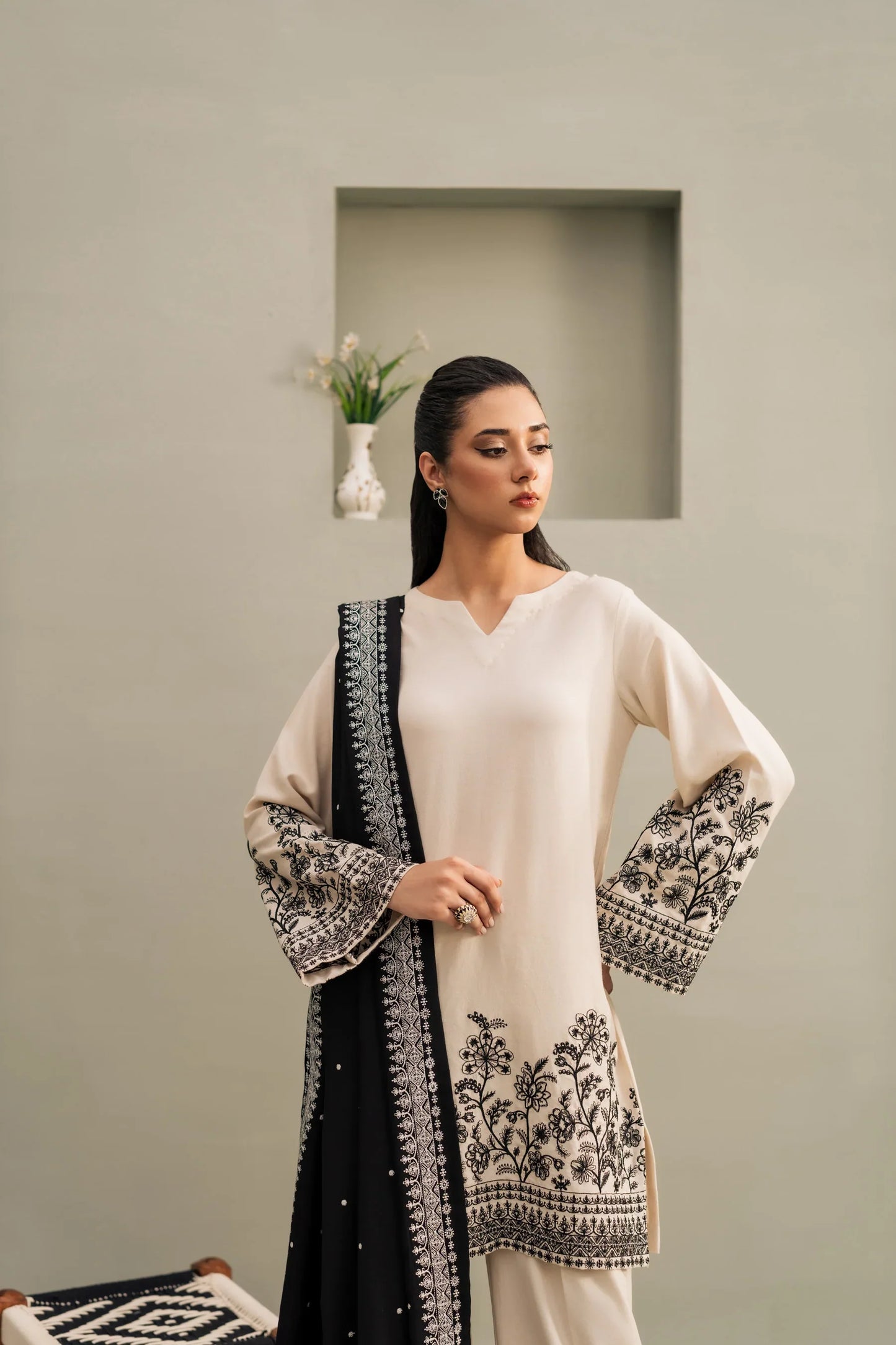 Ivory Noir Embroidered Kurta Set with Contrasting Black Shawl