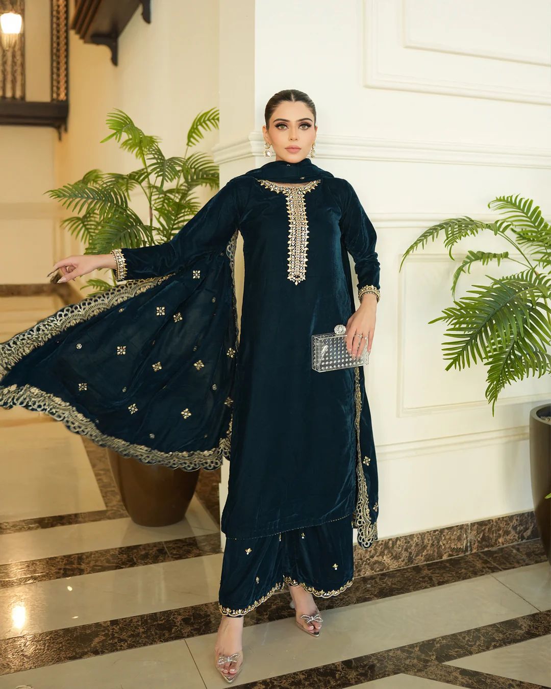 Emerald Royale Velvet Embroidered Suit Set with Shawl