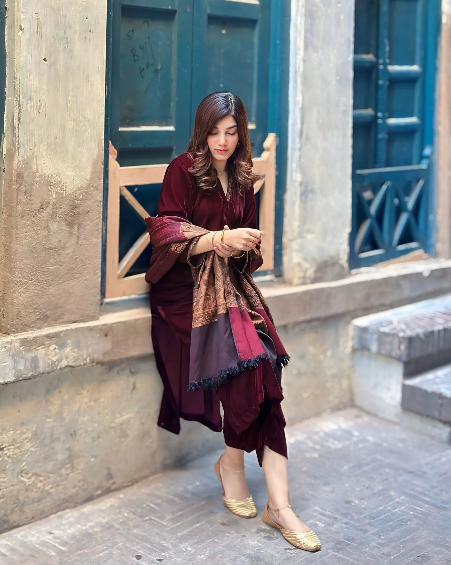 Velvet Reverie Maroon Suit Set with Kashmiri Shawl