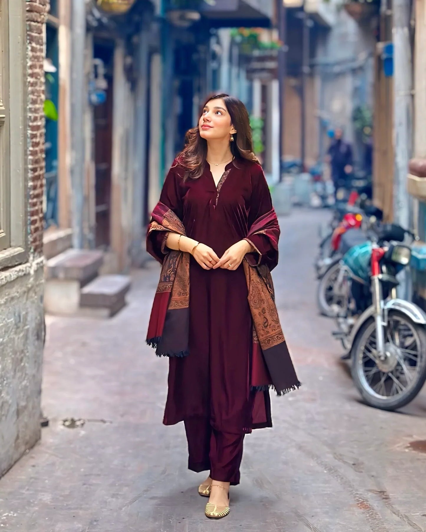 Velvet Reverie Maroon Suit Set with Kashmiri Shawl